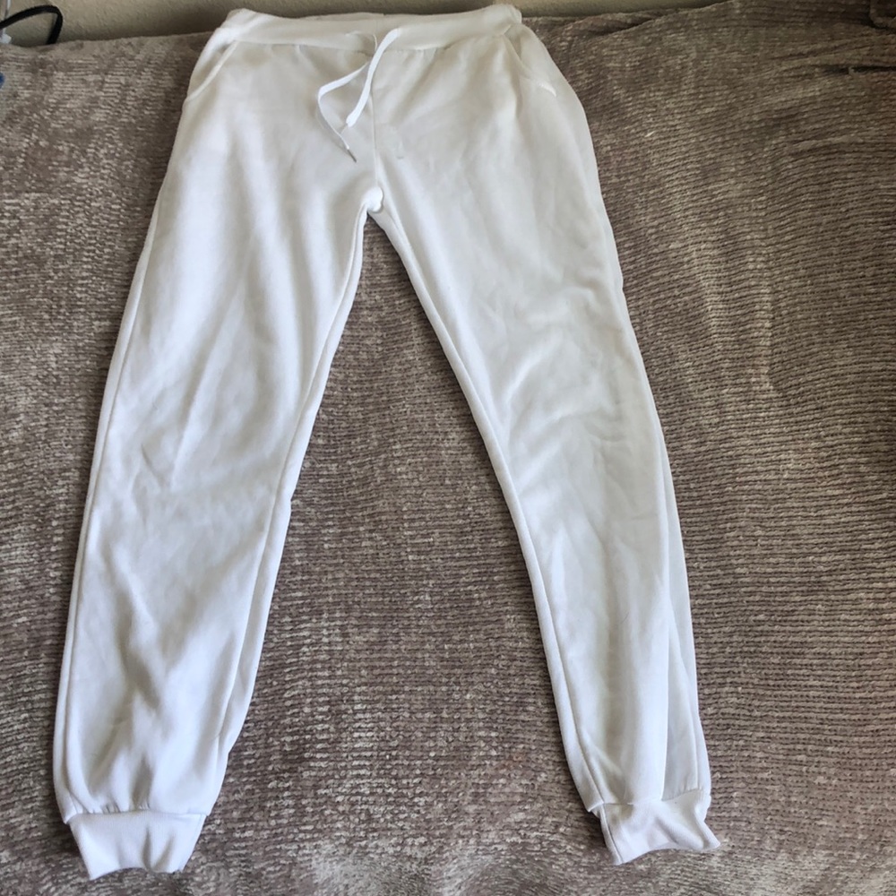 White sweats / joggers